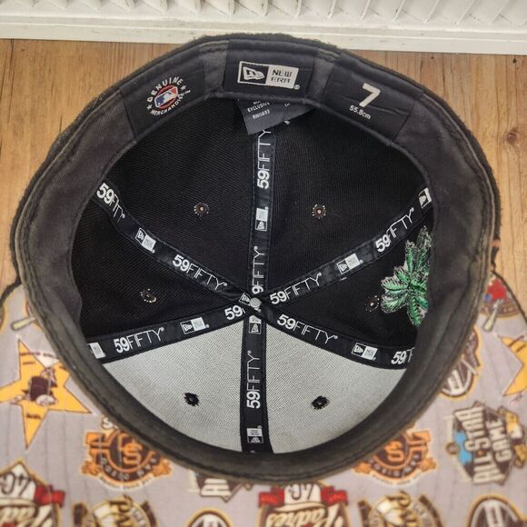 New Era 59fifty San Diego Padres Fitted 7" Hat Cap Black Beach Palm Summer MLB - Picture 9 of 11